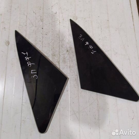 Форточка кузова задняя правая Ford Focus 1 седан