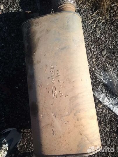 Глушитель на Cadillac Escalade 4