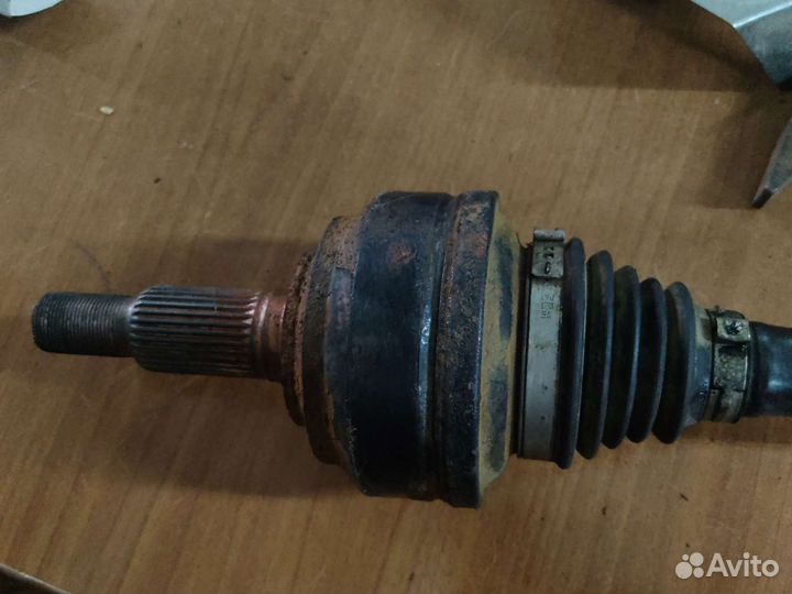 Привод Туарег 03-09 задний