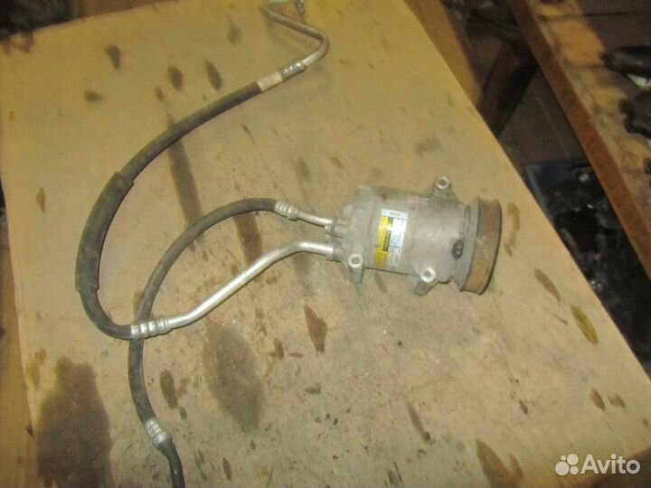 Компрессор кондиционера Megane 2 Scenic 8200050141