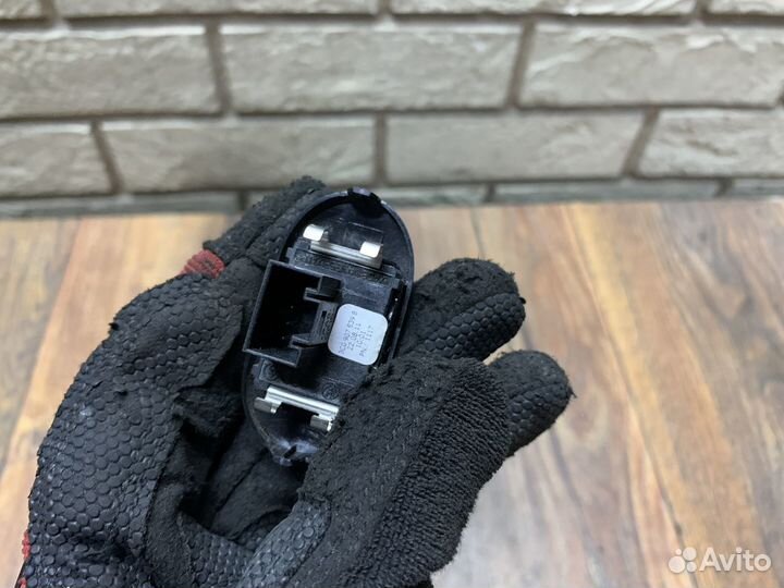 Volkswagen Passat CC Датчик света