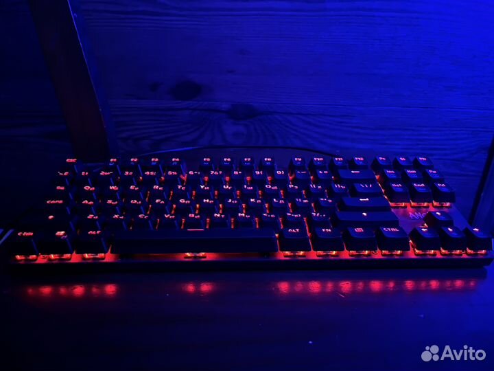 Игровая механическая клавиатура