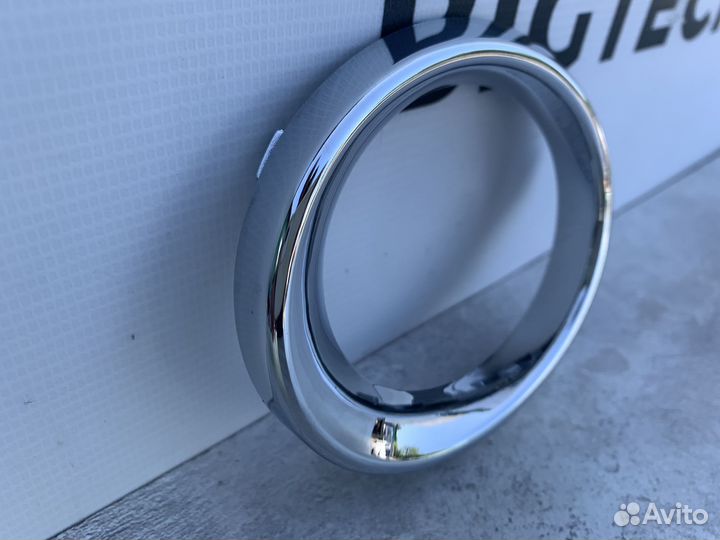 Накладка птф правая Mercedes A2048851074