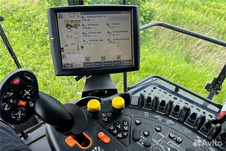 Комбайн New Holland CX 8.90, 2022