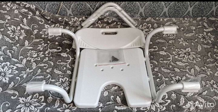 Стул для ванны