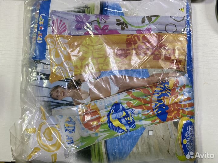 Надувной матрас для плавания