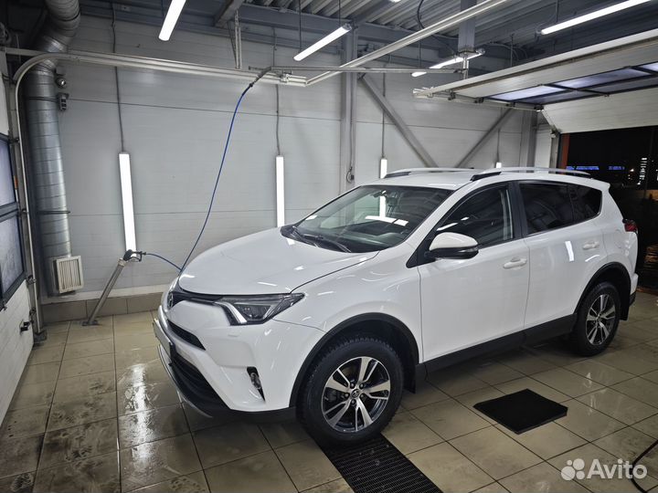 Toyota RAV4 2.0 CVT, 2018, 60 000 км