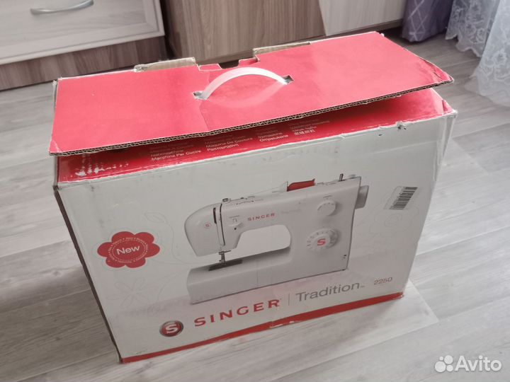 Швейная машина Singer tradition