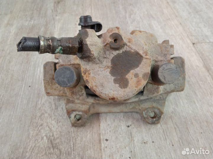 Суппорт передний левый Fiat Punto 188 A5.000 2001