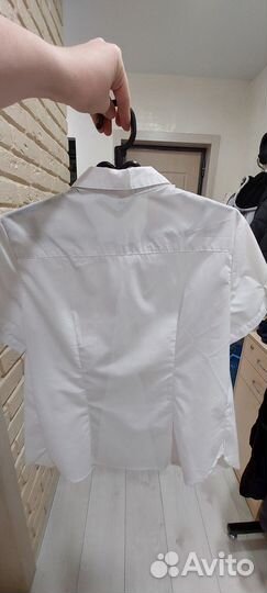 Блузки белые 44 и 46 размер