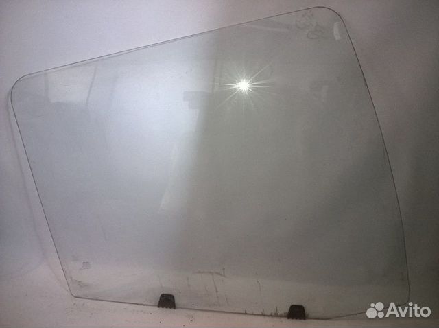 Стекло двери, правое MAN TGA 18.410 (01.00)