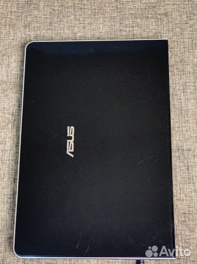 Ноутбук Asus, 17.3 дюймов, subwoofer + б/п мышь