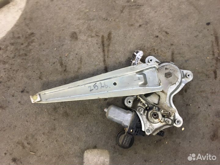 Стеклоподъемник задний Toyota 4Runner(2526)