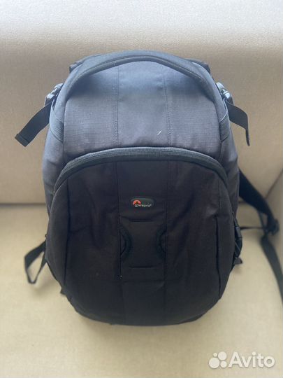 Зеркальный фотоаппарат в комплекте