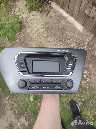 Штатная магнитола кто Рио 3 2013 год