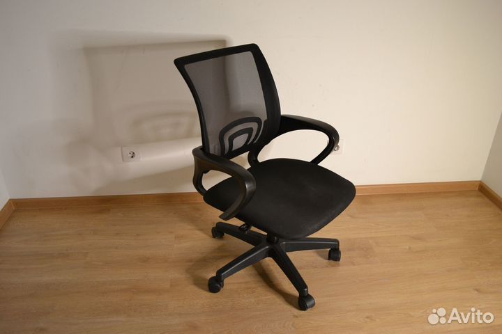 Компьютерное кресло офисное или для дома