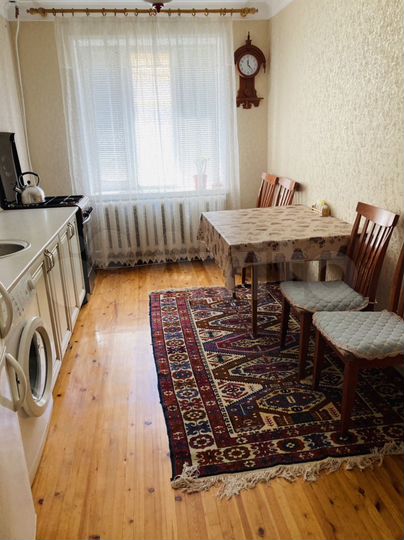 2-к. квартира, 70 м², 1/2 эт.
