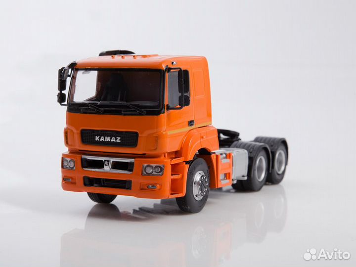 1:43 Масштабная модель камаз-65206 седельный тягач