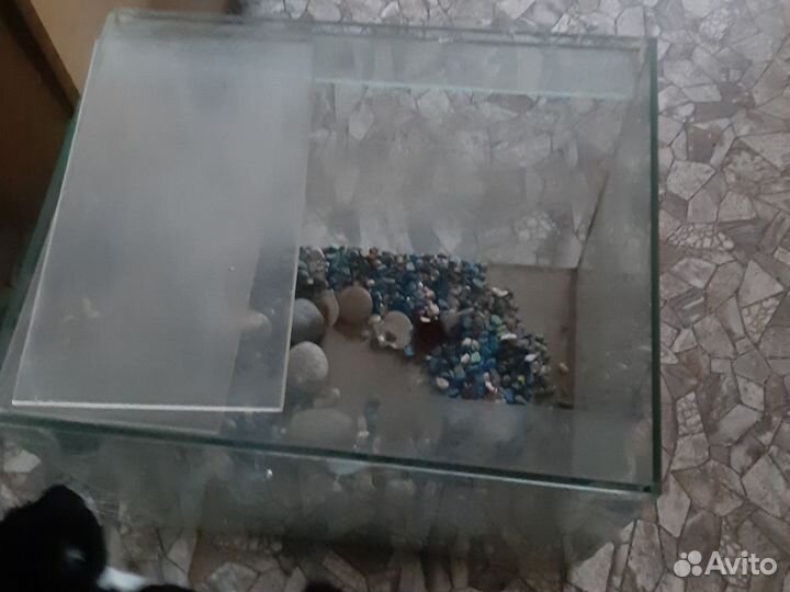 Аквариум для рыбок бу