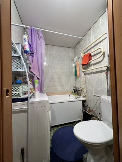 2-к. квартира, 42 м², 1/4 эт.