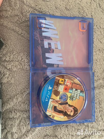 Диск на ps4 gta 5