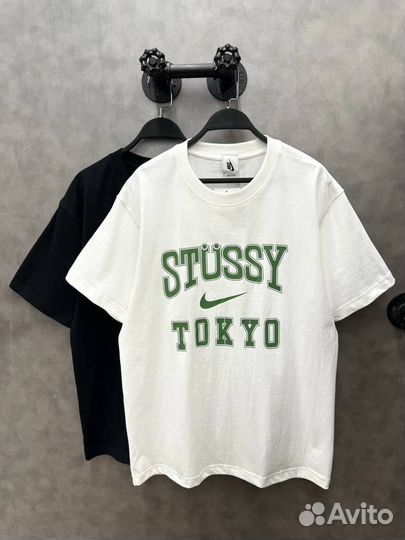 Оверсайз футболка Stussy