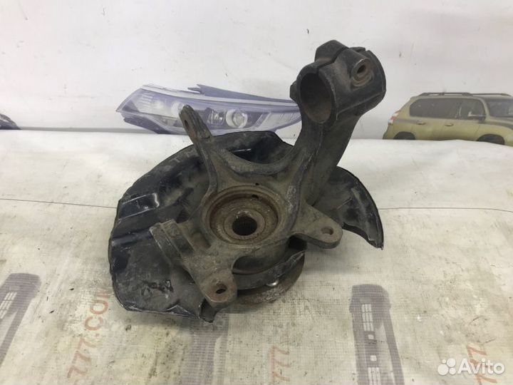 Кулак в сборе передний левый Honda Cr-V 5