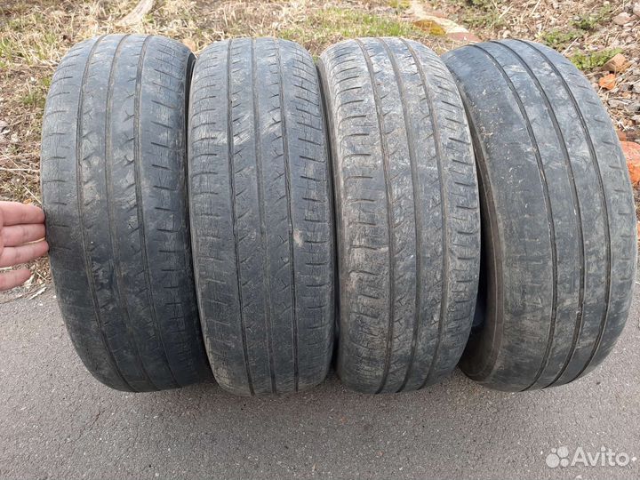 Yokohama BluEarth AE01 175/65 R14