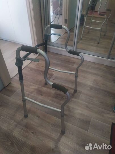 Сдаю в аренду ходунки взрослые