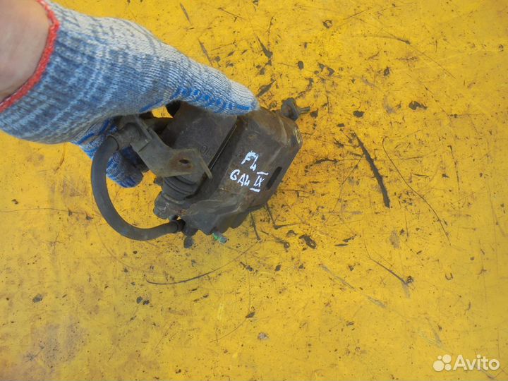 Суппорт передний левый Mitsubishi Galant 2003-2012