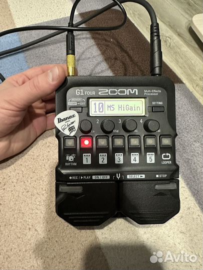 Гитарный процессор zoom g1 four