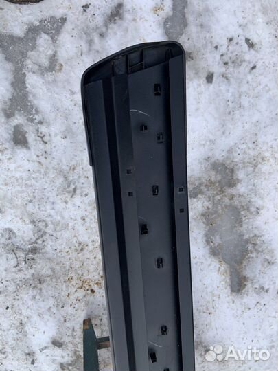 Продам оригинальный порог