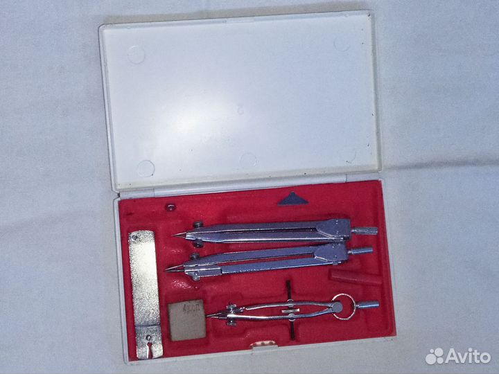 Набор чертёжный нчш-9