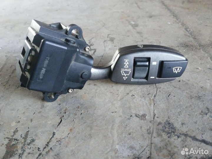 Подрулевой переключатель дворников BMW 7-Ser E65