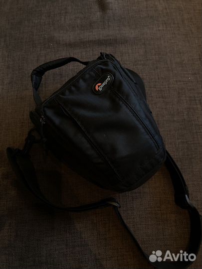 Зеркальный фотоаппарат Canon 550d