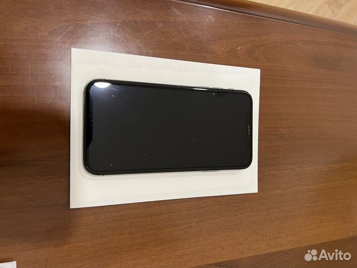 iPhone X, 256 ГБ