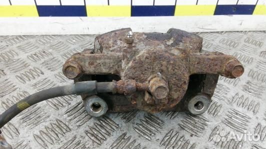 Суппорт тормозной передний левый suzuki kizashi 1