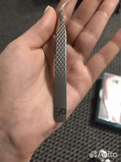 Пинцет для ресниц