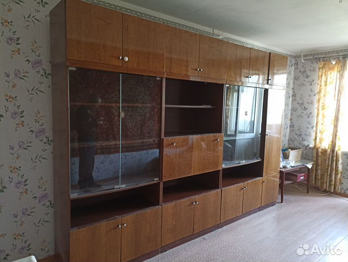 Продам мебельную стенку б/у