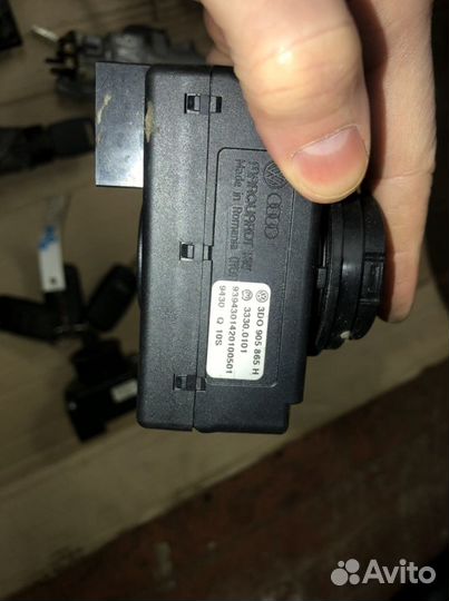 Замок зажигания VAG