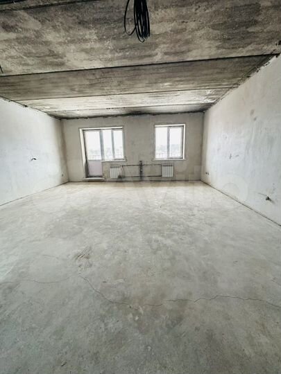 2-к. квартира, 52 м², 3/3 эт.