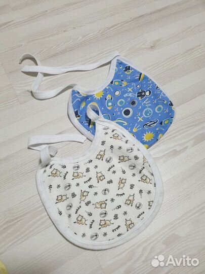 Слюнявчик нагрудник