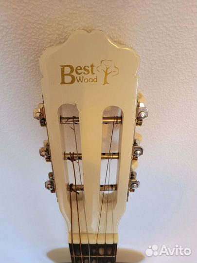 Акустическая гитара