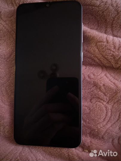 Samsung Galaxy A50, 4/64 ГБ