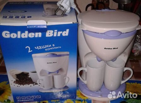 Подарочный набор: кофеварка с чашками Golden Bird