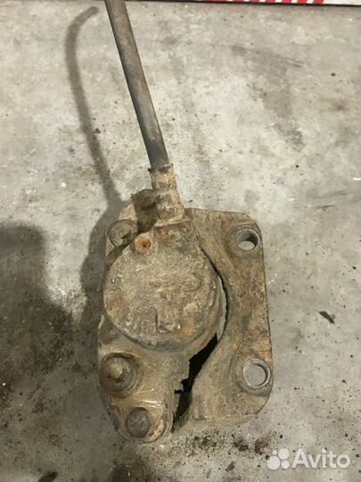 Суппорт тормозной передний правый Renault Logan