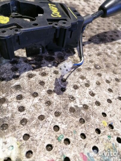 Переключатель подрулевой Chevrolet Lanos