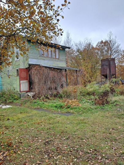 Дом 40 м² на участке 9,5 сот.