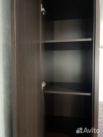 Шкаф с зеркалом