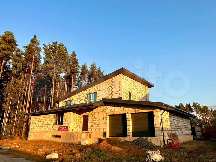 Коттедж 580 м² на участке 15,5 сот.